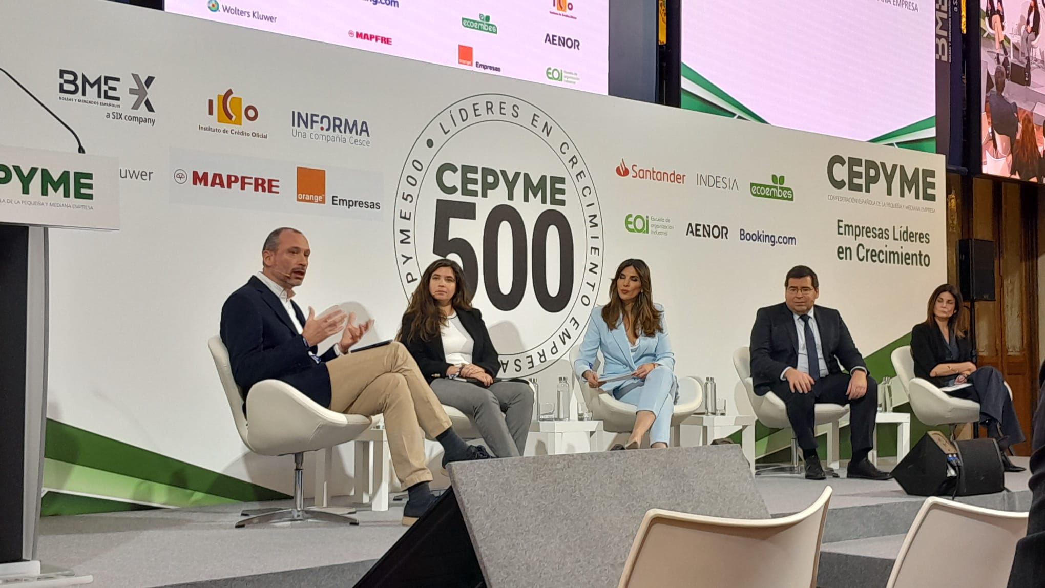 Mesa redonda sobre las oportunidades de la IA en las empresas